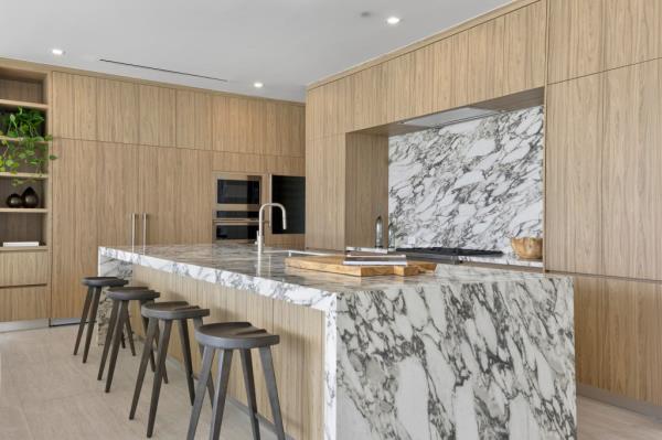 A chic modern kitchen