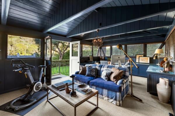 A cottage can serve as a perfect home office.
