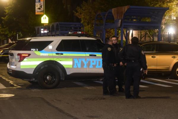 The teen was blasted in the chest around 11:45 p.m. Saturday outside a building on Auburn Place within NYCHA’s Walt Whitman Houses in Fort Greene, cops said. 