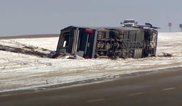 Tour bus rollover carrying Shania Twain's production crew.