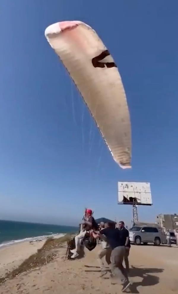 von Burgsdorff said he wanted Palestinians to enjoy sports like paragliding o<em></em>nce the co<em></em>nflict with Israel ends. 