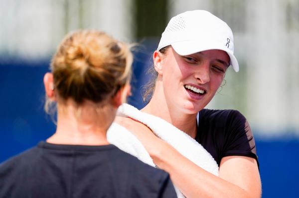 Iga Swiatek during a training session.