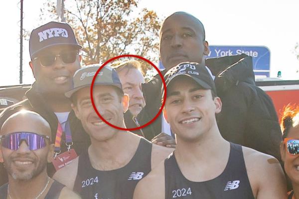 The NYPD’s top cop and a high-ranking department official got into a heated argument in front of crowds watching the New York City Marathon on Sunday over this photo. 