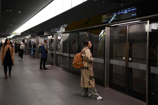 Image of subway barriers in London