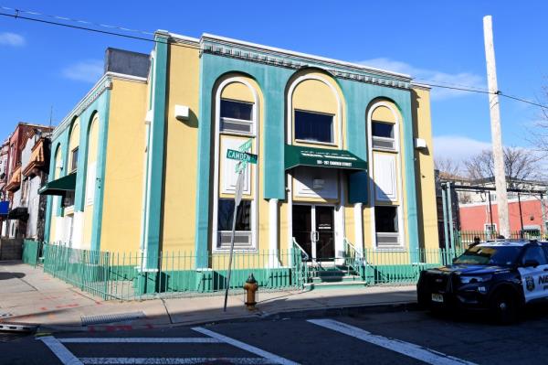 Police outside of Masjid Muhammed after the shooting on Jan. 3, 2024.