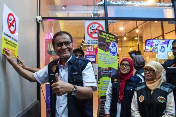 New Co<em></em>ntrol of Smoking Products Act to strictly regulate use of electro<em></em>nic cigarettes, says health minister