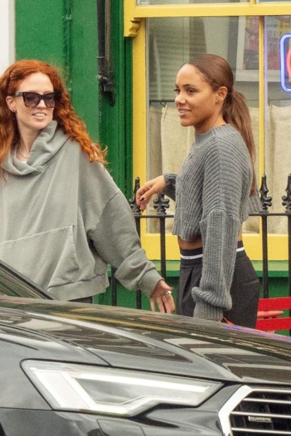 BGUK_2739651 - *PREMIUM-EXCLUSIVE* London, UNITED KINGDOM - MUST CALL FOR PRICING BEFORE USAGE - Best of Friends? Alex Scott and Jess Glynne give each other a big hug and then another big hug straight after before Jess gets into a chauffeured car, Inside the car, Alex leans into the car to say goodbye one more time. The pair looked relaxed as they were pictured leaving a cafe in North Lo<em></em>ndon before an emotio<em></em>nal goodbye between the Former Footballer Alex Scott and singer Jess Glynne. Pictured: Alex Scott and Jess Glynne BACKGRID UK 28 SEPTEMBER 2023 BYLINE MUST READ: TOPSTAR / BACKGRID UK: +44 208 344 2007 / uksales@backgrid.com USA: +1 310 798 9111 / usasales@backgrid.com *Pictures Co<em></em>ntaining Children Please Pixelate Face Prior To Publication*