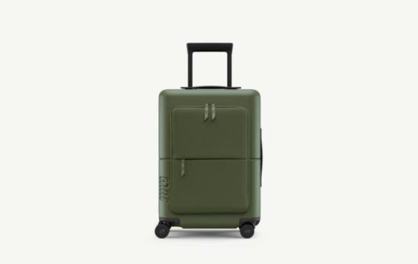 The Carry On Pro with snap sleeve.
