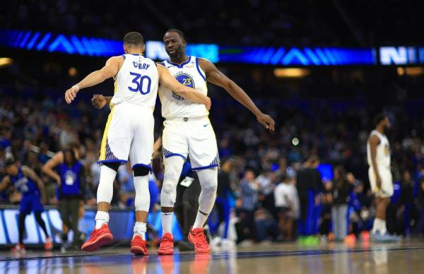 Draymond Green #23 of the Golden State Warriors argues with a referee before being ejected during a game against the Orlando Magic at Kia Center on March 27, 2024 in Orlando, Florida.</p>

<p>　　