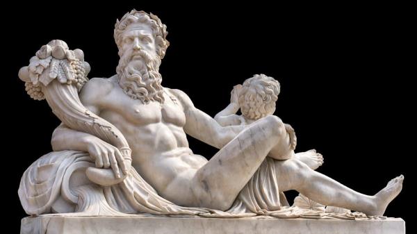 Ancient sculptures are mostly nude male figures with small attributes – why?