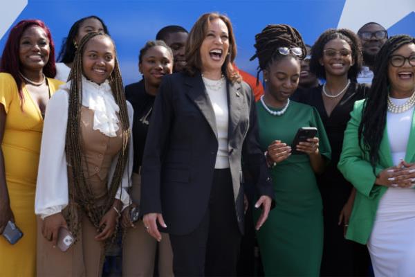 Democratic presidential nominee Vice President Kamala Harris greets supporters on arrival at the Savannah/Hilton Head Internatio<em></em>nal Airport in Savannah, Georgia.