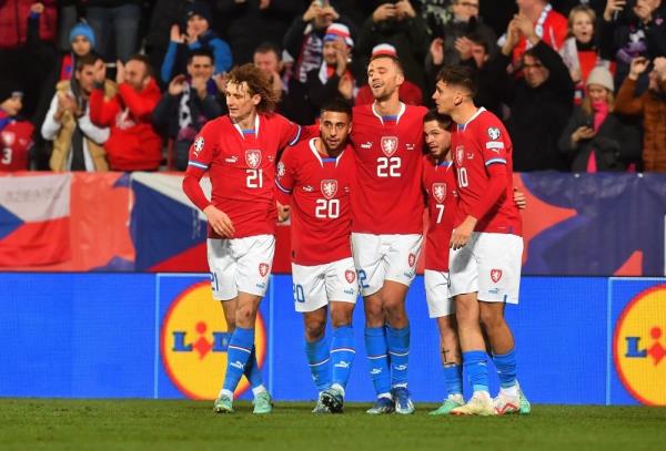 Czechs stamp ticket to Euro 2024 with Moldova win but coach resigns