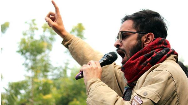 Student leader Umar Khalid address the crowd during the protest against the government's Citizenship Amendment Bill (CAB) and Natio<em></em>nal Register of Citizens (NRC) at Jantar Mantar in New Delhi on December 24, 2019.