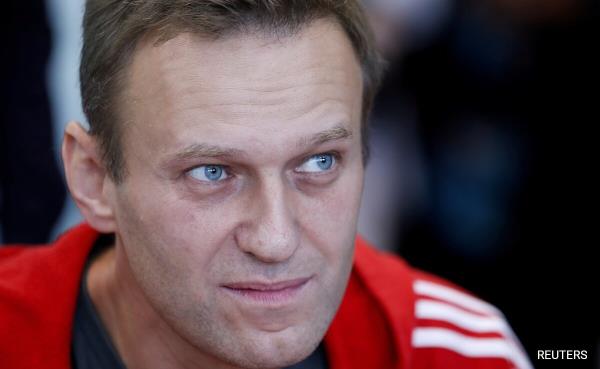 'Let Me Finally See My Son': Alexei Navalny's Mother Appeals To Putin