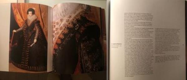 The catalog of the exhibition dedicated to Velázquez, in 2005, at the Capodimo<em></em>nte Museum in Naples wher<em></em>e he exhibited the royal portrait. Photo: Benito Navarrete.