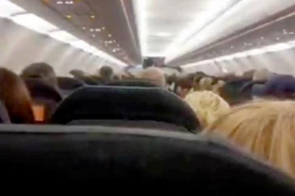 EasyJet asks passengers to leave because it was ‘too heavy to take off’