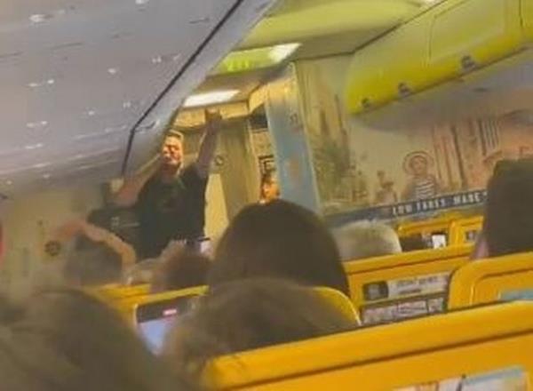 Ryanair passengers were left with a less-than Eurovision worthy performance