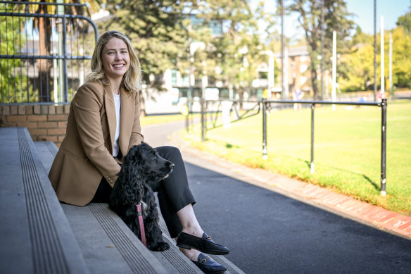 Amelia Hamer with her dog Juno. She will take on teal Mo<em></em>nique Ryan as the Liberal Party’s candidate for Josh Frydenberg’s former seat of Kooyong. 