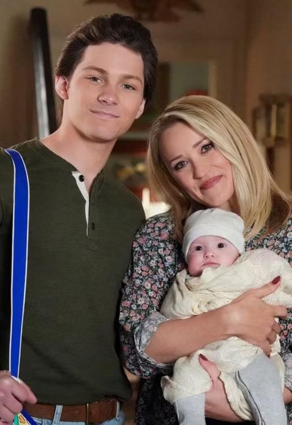 Georgie & Mandy's First Marriage (2025)